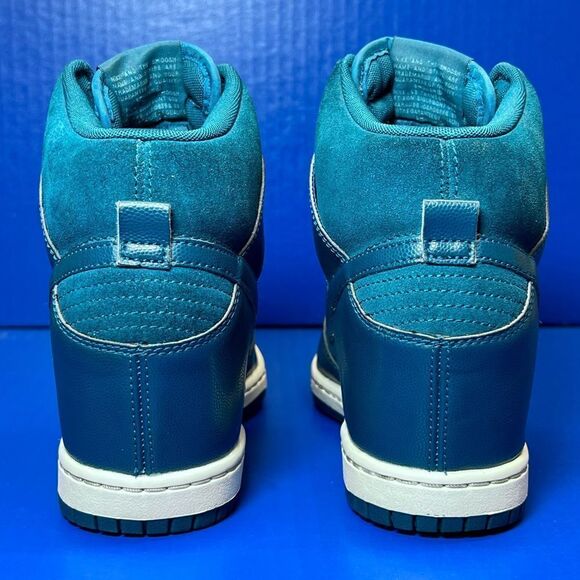 Nike Womens Dunks Sky Hi Essential Hidden Wedge Sneakers in Dark Sea Green 7.5 - Picture 5 of 13